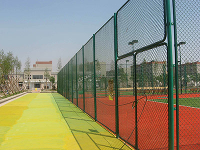 體育場(chǎng)圍欄